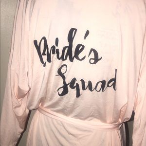 Bride’s squad pink robe